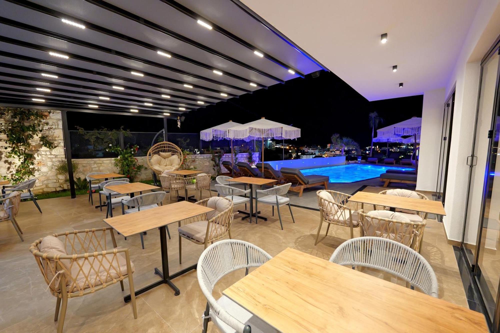 Ori Mare Hotel คซามิล ภายนอก รูปภาพ