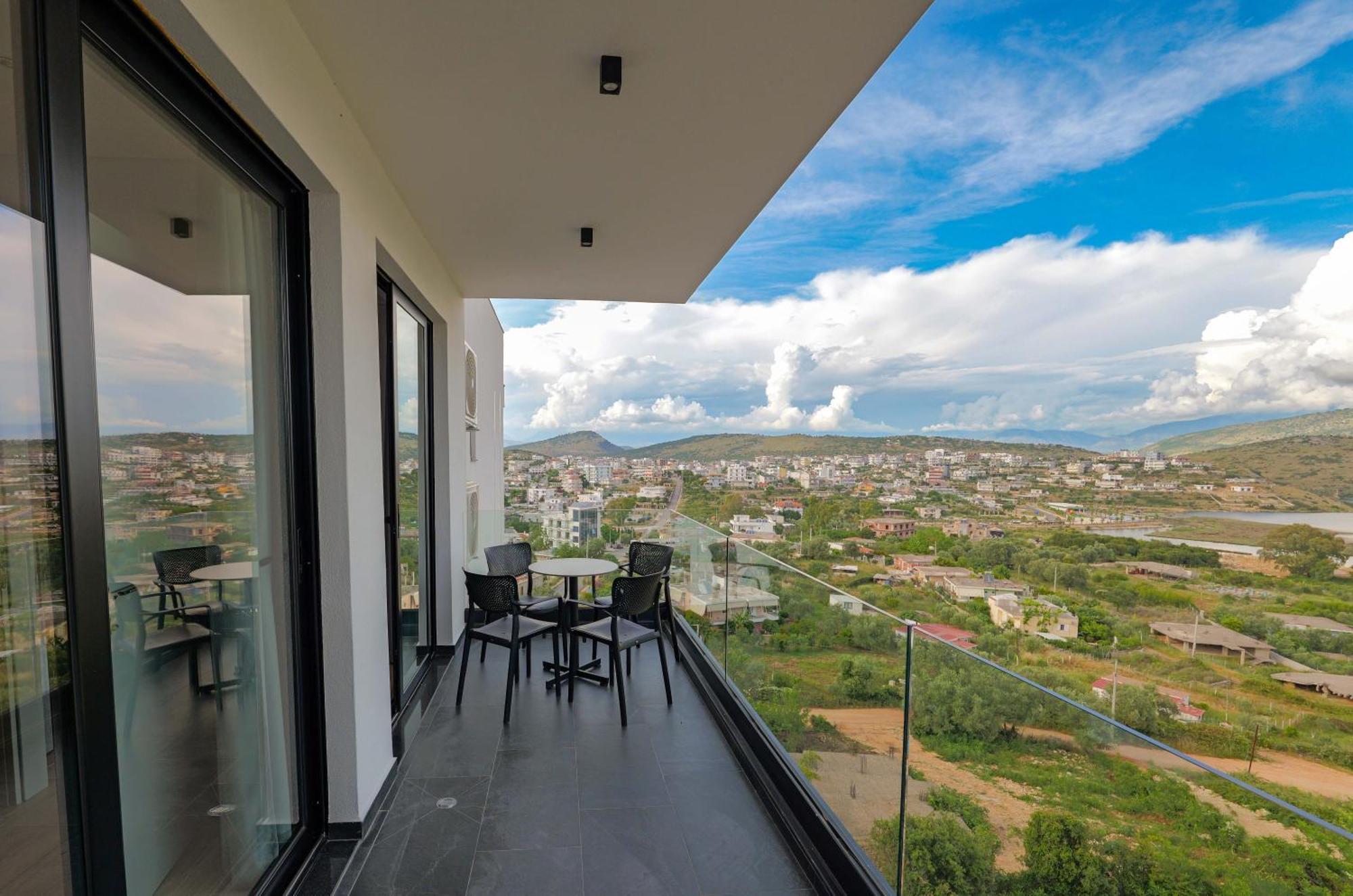Ori Mare Hotel คซามิล ภายนอก รูปภาพ
