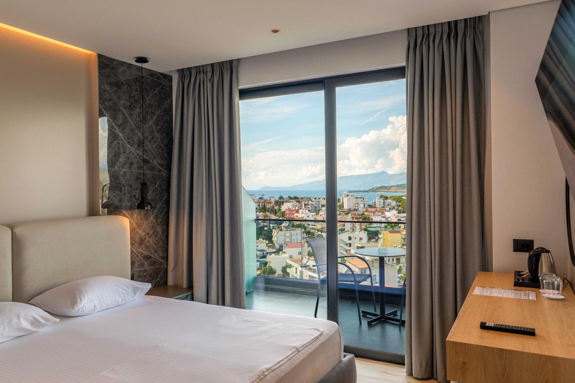Ori Mare Hotel คซามิล ภายนอก รูปภาพ