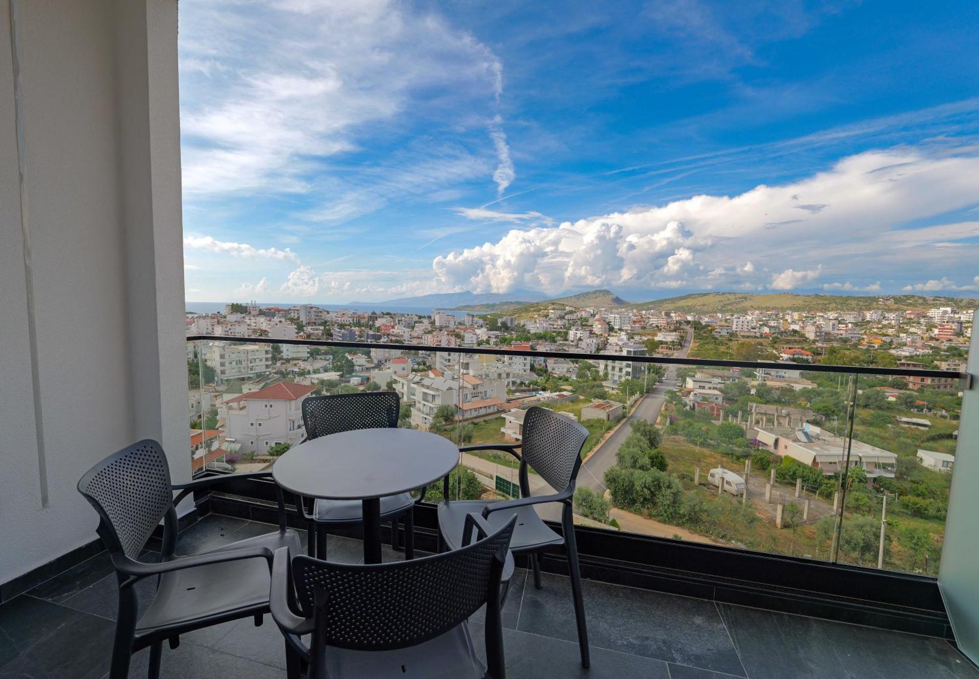 Ori Mare Hotel คซามิล ภายนอก รูปภาพ